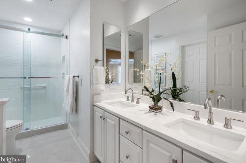 1201 Wilkes St, Alexandria VA 22314-5907 exterior