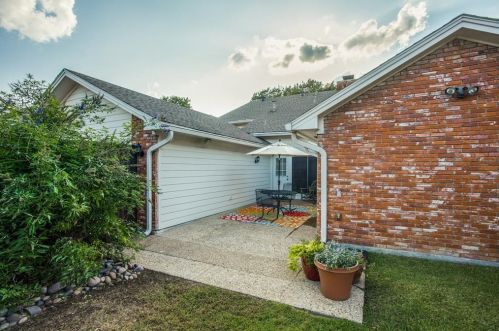 12524 Degas Ln, Dallas TX 75230-1752 exterior