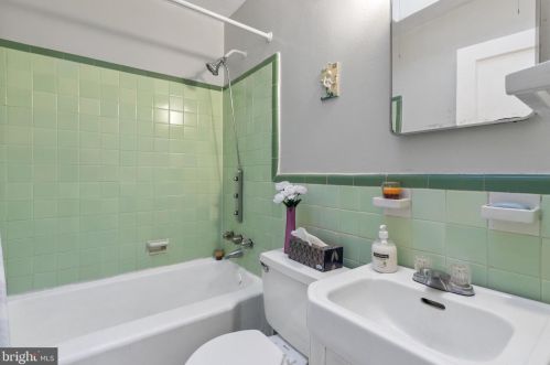 4021 Marple St, Philadelphia PA 19136-3715 exterior