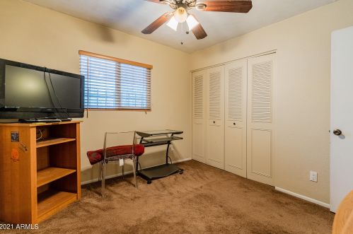 3401 Crocus Dr, Phoenix AZ 85032-5419 exterior