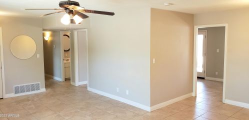 3021 Cholla St, Phoenix AZ  85028-1917 exterior