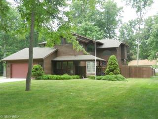 30090 Persimmon Dr, Cleveland, OH 44145-5150