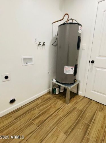 5658 37th Dr, Phoenix AZ  85019-2102 exterior