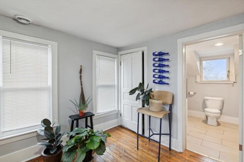 1936 Portage St, Kalamazoo MI 49001-5153 exterior