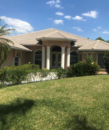 7952 Plantation Lakes Dr, Fort Pierce FL  34986-3011 exterior