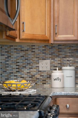 885 Judson St, Philadelphia PA 19121-2036 exterior