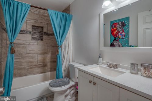 59 Mactavish Ct, New Castle DE 19720-6524 exterior