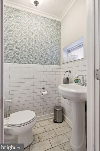 208 Mckean St, Philadelphia PA 19148-2646 exterior