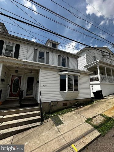 309 Fleet St, Primrose, PA 17901-3703