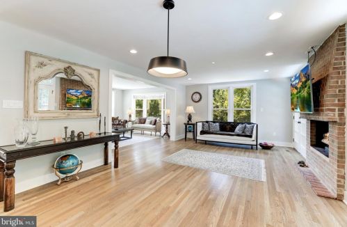 1326 Kirby Rd, Mc Lean VA  22101-2409 exterior