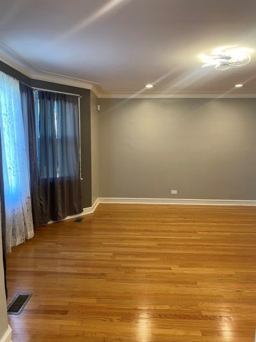 1701 85 St, Chicago IL 60617-2212 exterior