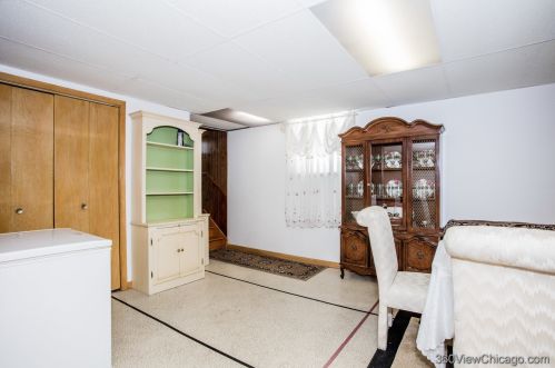 5515 Kildare Ave, Chicago IL 60629-5733 exterior