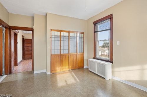 88 Dixon Ave, Paterson NJ  07501-2521 exterior