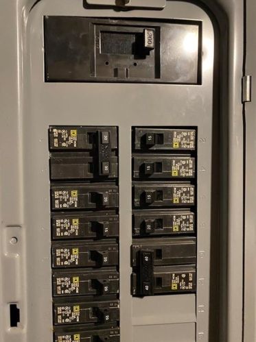 77 Vandewater St, Providence RI 02908-1624 exterior