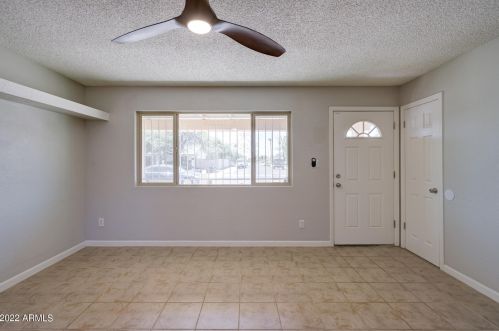 18025 33rd Ave, Phoenix AZ  85053-1648 exterior