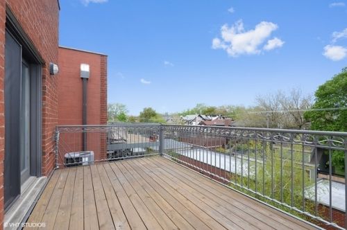 4213 Ashland Ave, Chicago IL  60613-2874 exterior