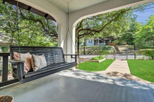 510 Academy Dr, Austin TX  78704-1815 exterior