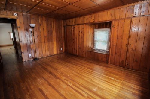 227 2 Ave, Three Rivers MI 49093-1104 exterior