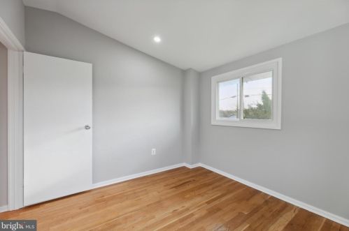 4000 Javins Dr, Alexandria VA  22310-2037 exterior