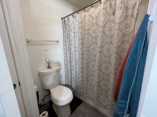 6754 51st St, Milwaukee WI  53223-6037 exterior