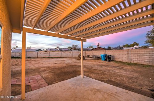 12616 20th Dr, Phoenix AZ  85029-2611 exterior