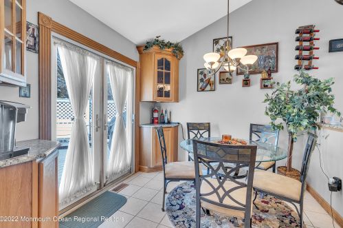 17 Dogwood Dr, Jackson Twp NJ 08527-1342 exterior