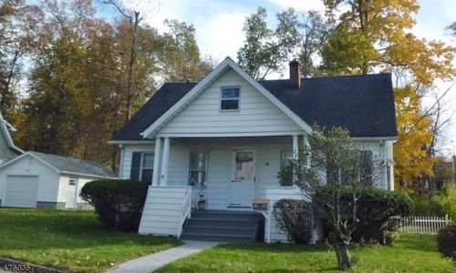 14 Intervale Rd, Livingston NJ  07039-2709 exterior