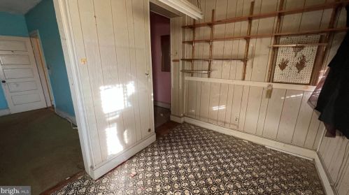 225 Cromwell Ter, Washington DC 20002-1029 exterior