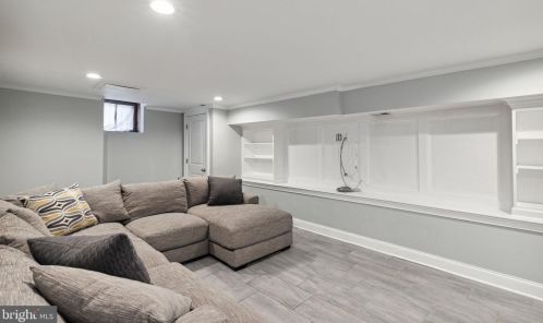 208 Mckean St, Philadelphia PA 19148-2646 exterior