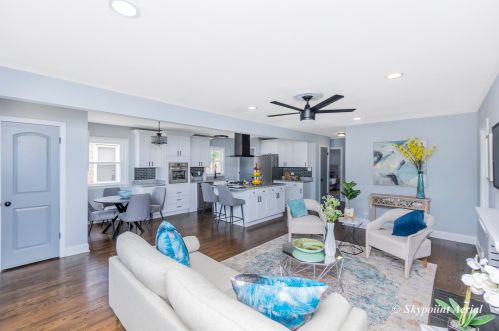 8523 Damen Ave, Chicago, IL 60620-6047