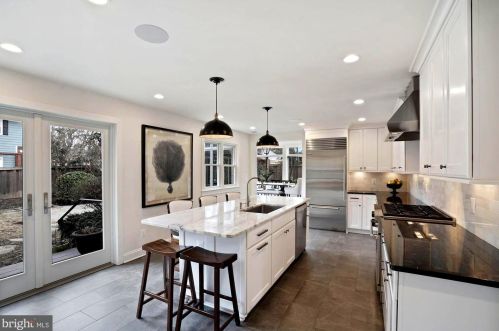 1401 21 St, Arlington VA 22202-1508 exterior