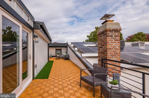 16 Adams St, Washington DC  20001-1026 exterior