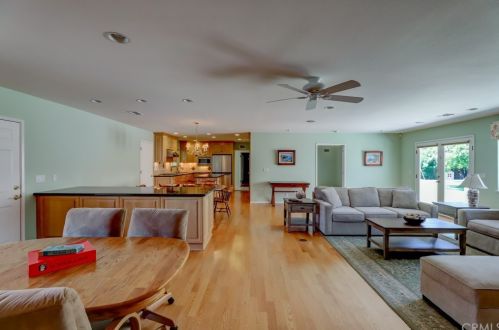 313 Lillie Ave, Fullerton CA 92831-4226 exterior