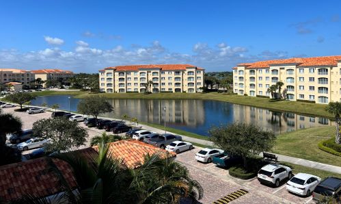 6 Harbour Isle Dr, Fort Pierce, FL 34949-2750