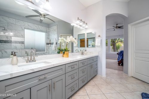 631 Edith Ct, Chandler AZ exterior