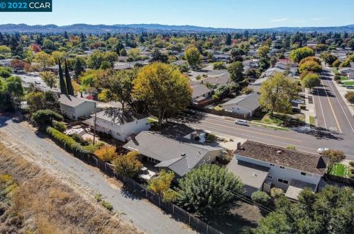 760 Citrus Ave, Concord CA  94518-2339 exterior