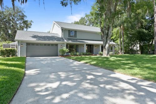 708 Grand Cir, Tampa FL  33617-7844 exterior