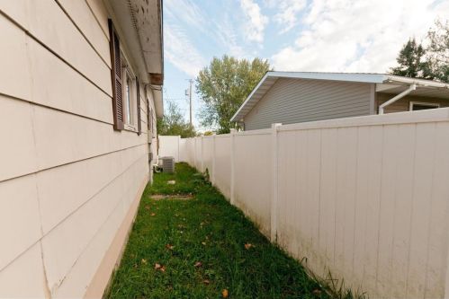 506 Barker St, Canton WI 54868-2622 exterior