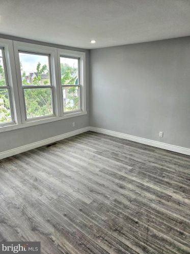 6545 Guyer Ave, Philadelphia PA 19142-2602 exterior