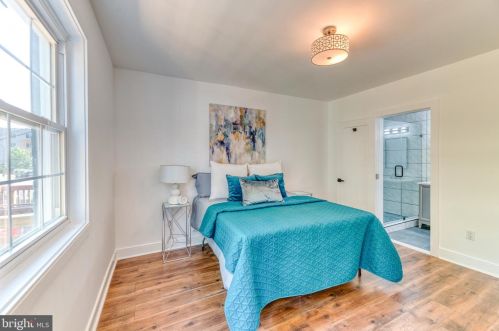 1233 16th St, Washington DC  20002-2501 exterior