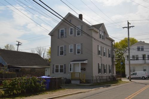 347 Woonasquatucket Ave, Providence, RI 02911-2427