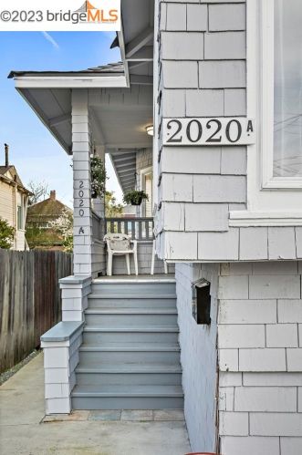 2020 Blake St, Berkeley CA 94704-2604 exterior