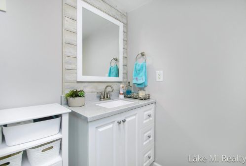 2833 Highgate Ave, Wyoming MI 49509-2957 exterior