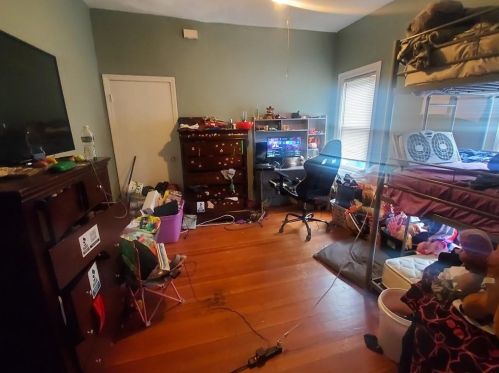 272 Smith St, Providence RI 02911-3307 exterior