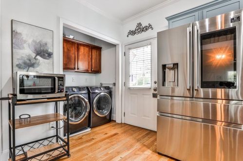 1985 Main St, Atlanta GA 30344-0016 exterior