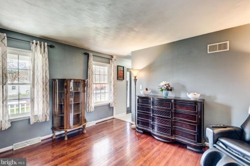 100 Columbus Ave, Littlestown PA 17340-1569 exterior