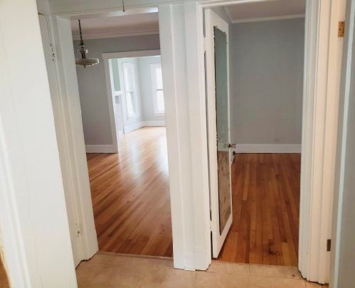 6431 Richmond St, Chicago IL  60645-4201 exterior