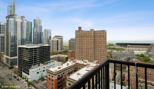 1464 Michigan Ave, Chicago IL  60605-3711 exterior