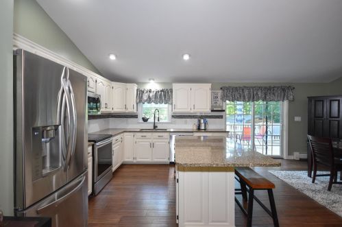 50 Back River Rd, Dover, NH 03820-4404