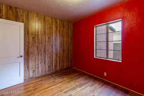 2805 Lester St, Tucson AZ 85705-8928 exterior